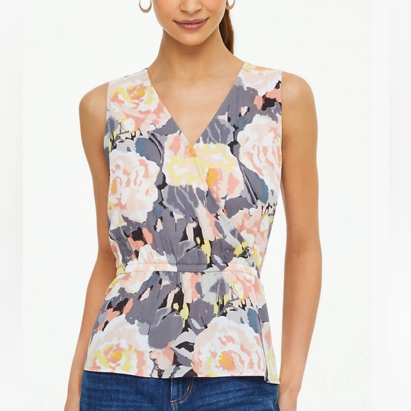 LOFT Tops - NWT LOFT Outlet Grey Asphalt Floral Peplum Shell Sleeveless Blouse